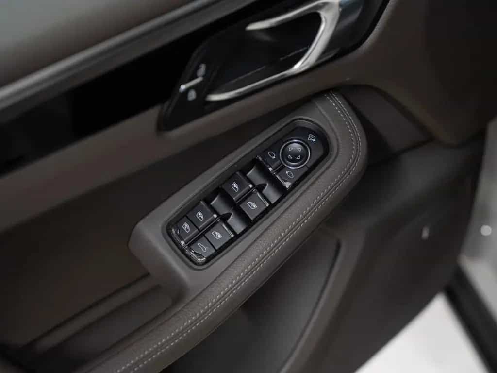 Porsche Macan S Sportabgasanlage BOSE Apple CarPlay 01/2023-photo-17