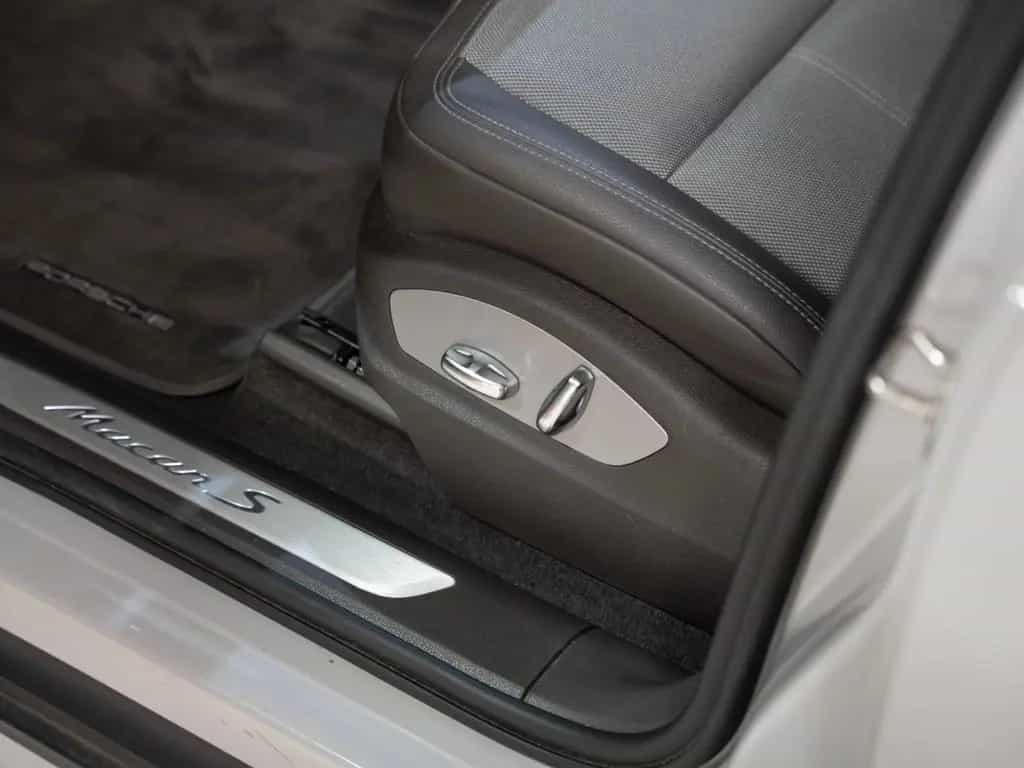 Porsche Macan S Sportabgasanlage BOSE Apple CarPlay 01/2023-photo-33