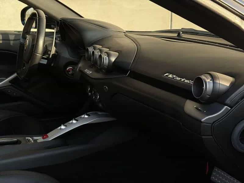 Ferrari F12 Berlinetta Berlinetta V12 DCT F1 - A 01/2013-photo-10
