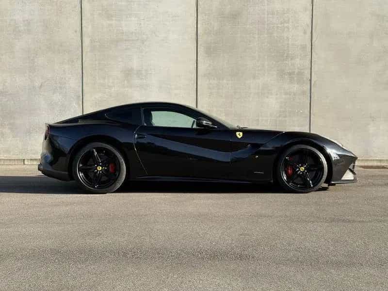 Ferrari F12 Berlinetta Berlinetta V12 DCT F1 - A 01/2013-photo-5