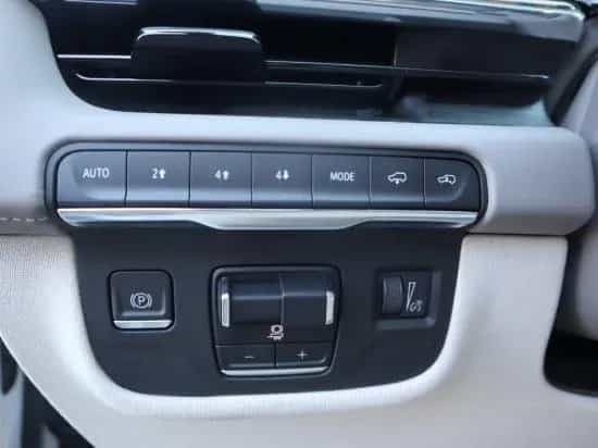 Cadillac Escalade 6,2ltr V8 Night Vision 6,2ltr Premium 05/2022-photo-9