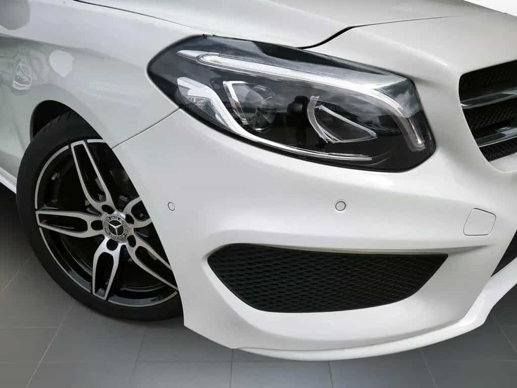 Mercedes-Benz B 200 7G-DCT AMG-LINE AHK PANORAMA LED STANDHZG. 03/2018-photo-1