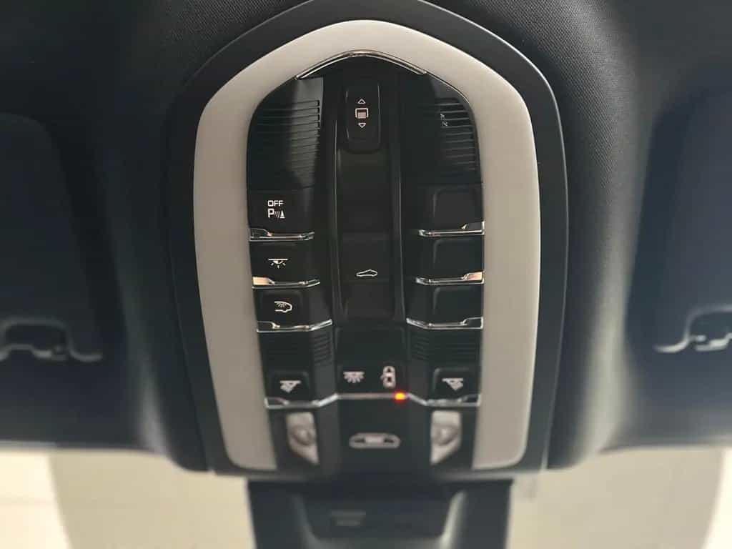 Porsche Macan S SPORT DESIGN PANO ACC CHRONO KAMERA KYLS 02/2022-photo-35
