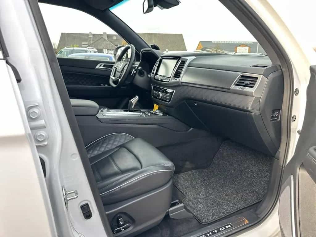 Ssangyong REXTON 4x4 Sapphire 2.2 D 8AT Navi Leder SHZ 04/2021-photo-11