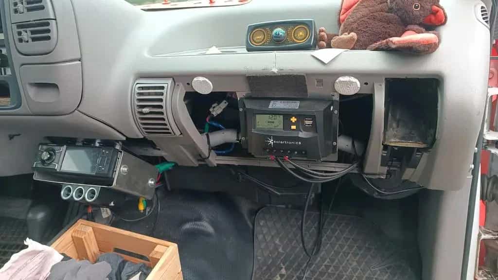 Chevrolet Suburban Camper Overlander Dachzelt 10/1996-photo-10