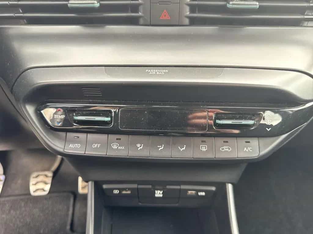 Hyundai BAYON Intro Edition Mild-Hybrid 2WD Navi Digital 03/2022-photo-19