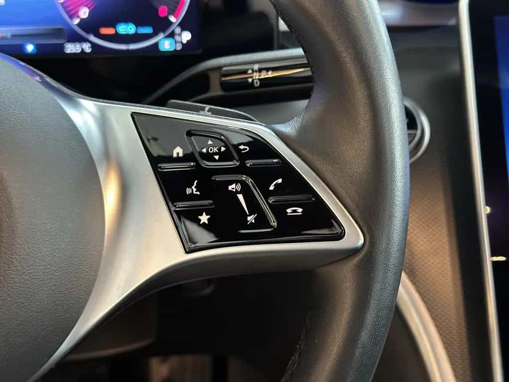 Mercedes-Benz C 220 T d Avantgarde R.Cam Navi Tempomat LED AHK 01/2022-photo-18