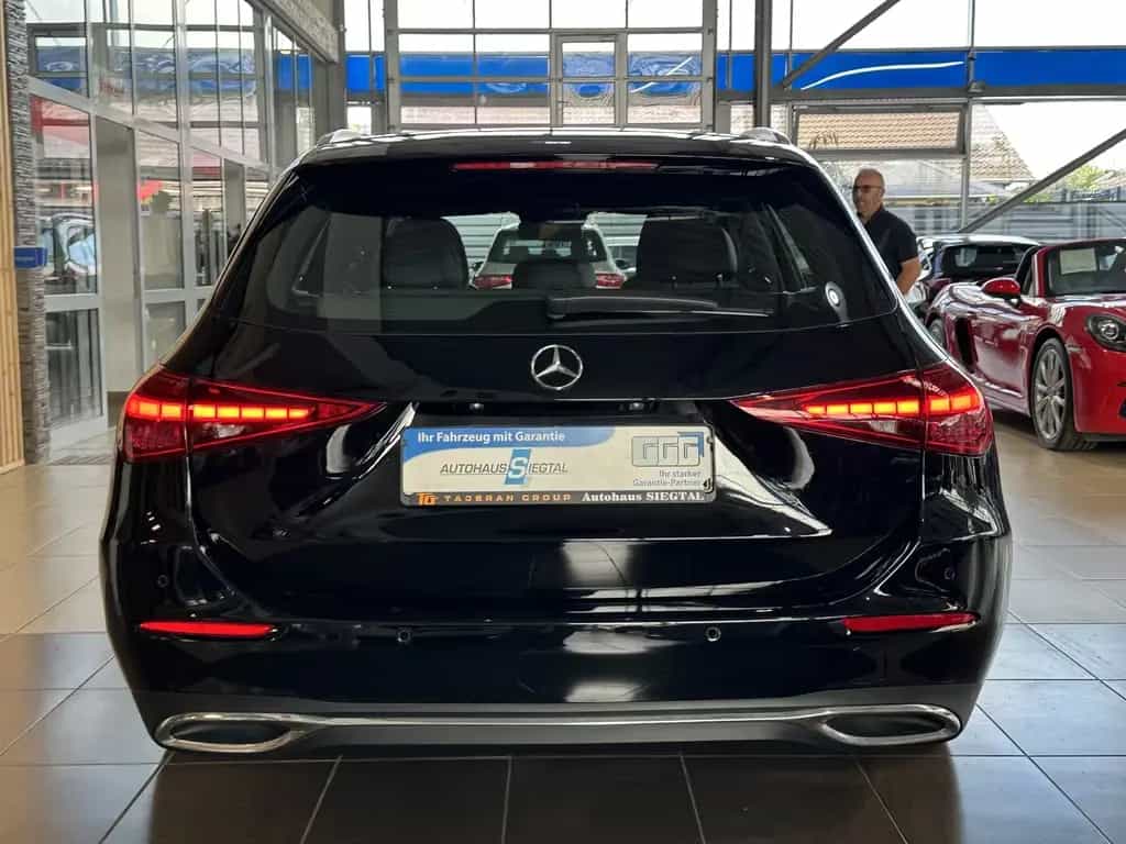 Mercedes-Benz C 220 T d Avantgarde R.Cam Navi Tempomat LED AHK 01/2022-photo-4