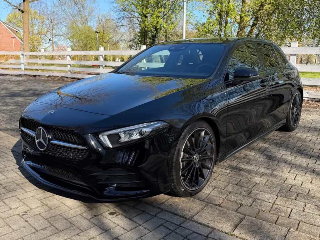 Mercedes-Benz A-Class 220 4MATIC AMG-Line 06/2020-photo-0