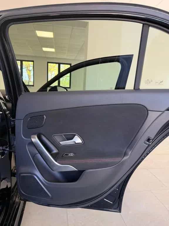 Mercedes-Benz A-Class 220 4MATIC AMG-Line 06/2020-photo-12