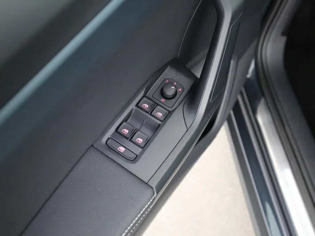 Seat Arona 1.0 TSI Xperience  LED Navi ACC Alufelgen 02/2024-photo-20