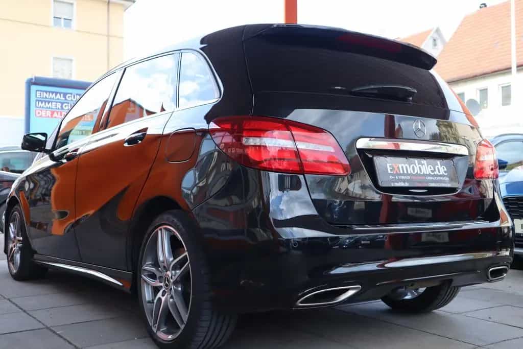 Mercedes-Benz B 250 B250* 4-MATIC* AMG-PAKET* LEDER* PANO* AHK* KEYL 01/2018-photo-14