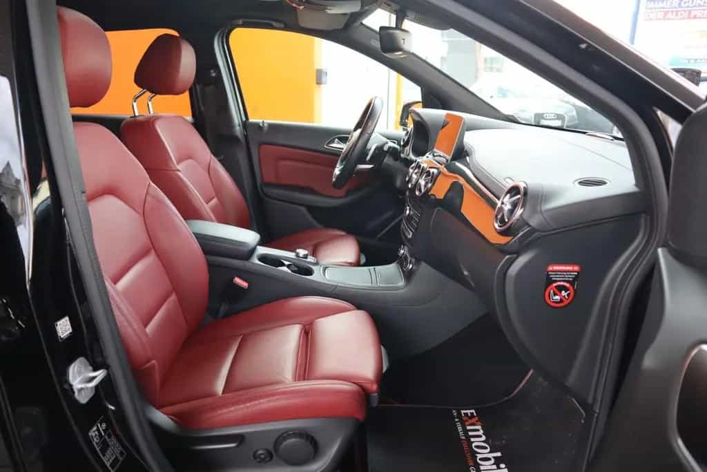 Mercedes-Benz B 250 B250* 4-MATIC* AMG-PAKET* LEDER* PANO* AHK* KEYL 01/2018-photo-47