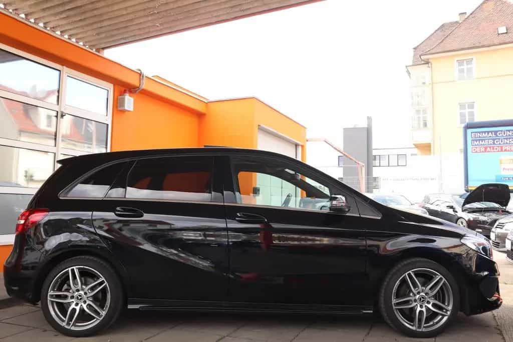 Mercedes-Benz B 250 B250* 4-MATIC* AMG-PAKET* LEDER* PANO* AHK* KEYL 01/2018-photo-7