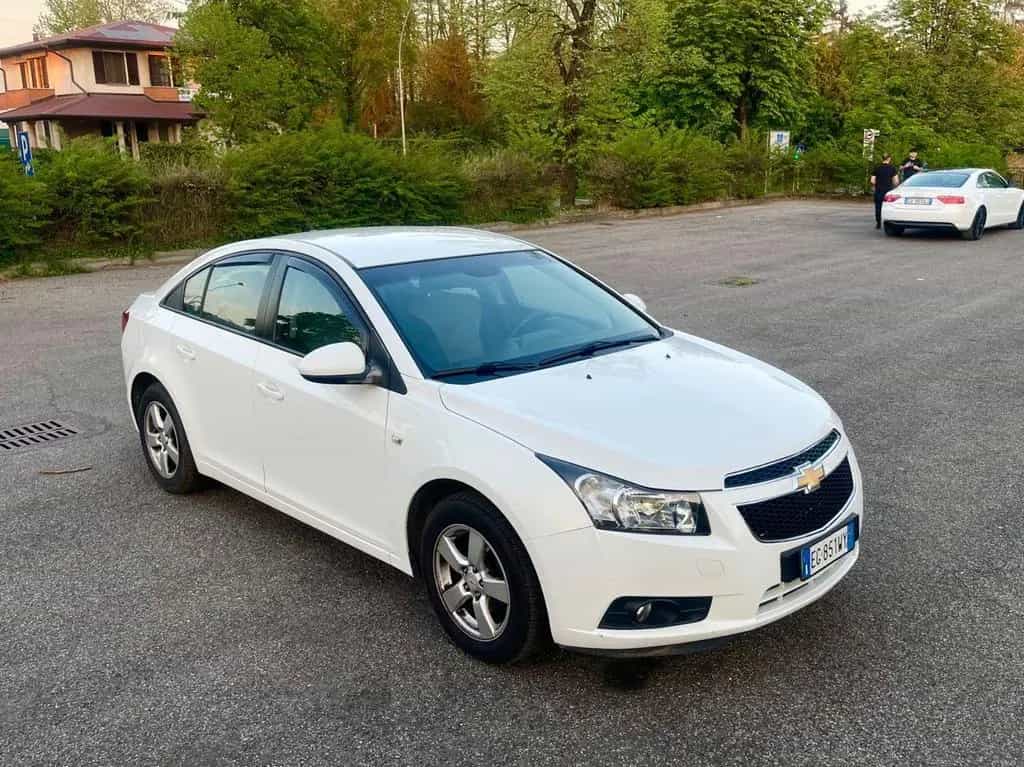 Chevrolet Cruze 1.6 aut. 4 porte LS 04/2012-photo-3