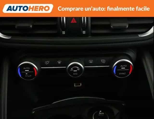 Alfa Romeo Giulia ROMEO Giulia 2.2 Turbodiesel 180 CV AT8 Sup 01/2018-photo-14
