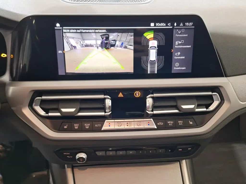 BMW 320 d Touring LiveCockpitProf Kamera Driv.Assist 03/2022-photo-14