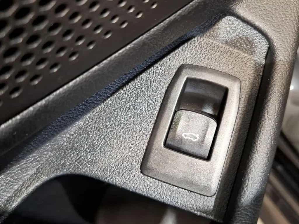 BMW 320 d Touring LiveCockpitProf Kamera Driv.Assist 03/2022-photo-17