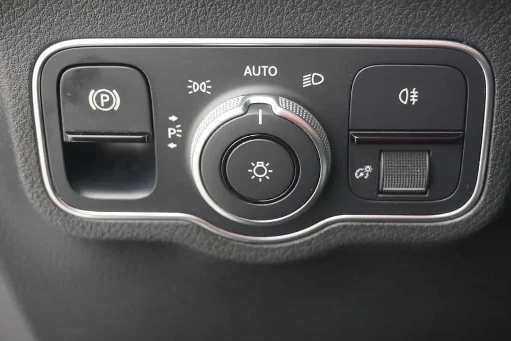 Mercedes-Benz B 200 B200 Progressive LED Navi Sitzheizung 10/2019-photo-24