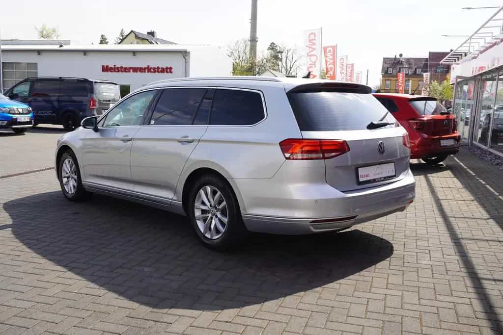 Volkswagen Passat Variant 1.4  TSI Comfortline LED Navi PDC 08/2018-photo-2