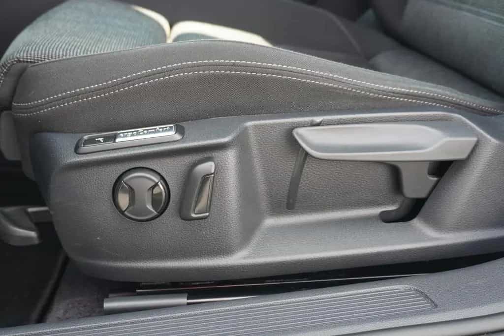 Volkswagen Passat Variant 1.4  TSI Comfortline LED Navi PDC 08/2018-photo-24
