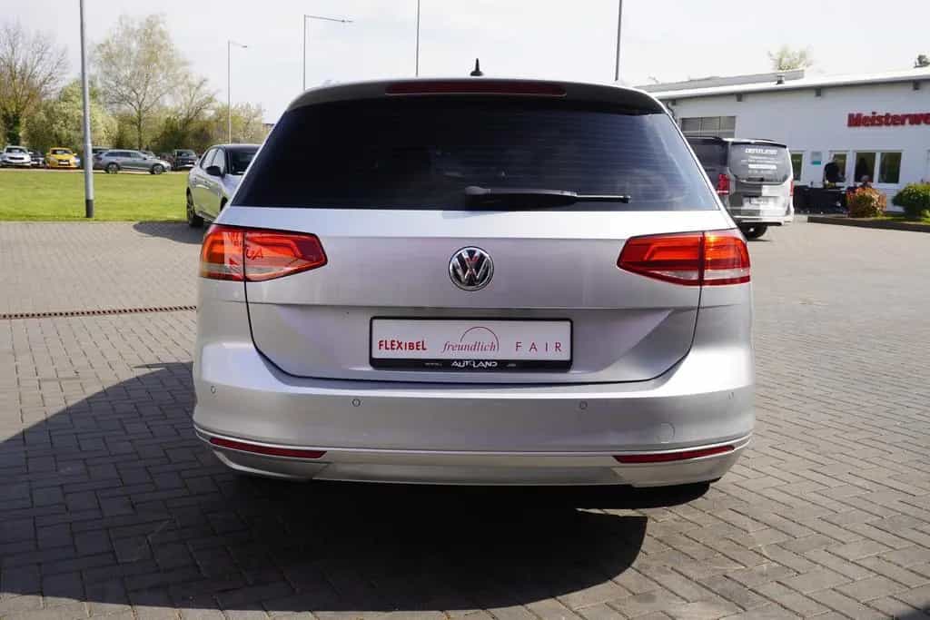 Volkswagen Passat Variant 1.4  TSI Comfortline LED Navi PDC 08/2018-photo-3