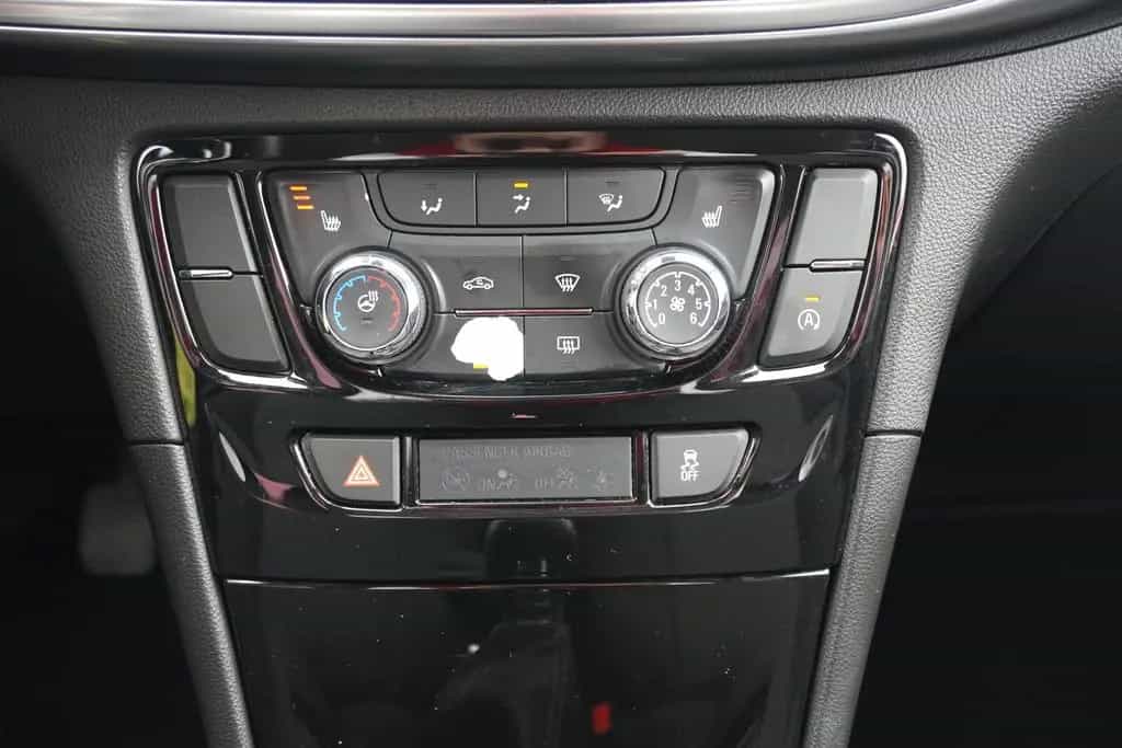 Opel Mokka X 1.4 Turbo Klima Sitzheizung Tempomat USB 03/2017-photo-17