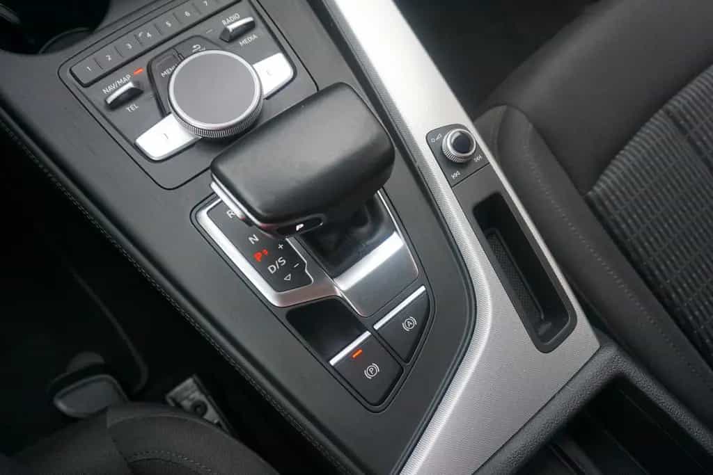 Audi A4 Avant 40 2.0 TFSI S-Tronic LED Navi Tempomat 09/2019-photo-15