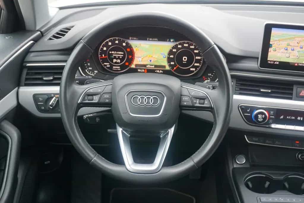 Audi A4 Avant 40 2.0 TFSI S-Tronic LED Navi Tempomat 09/2019-photo-16