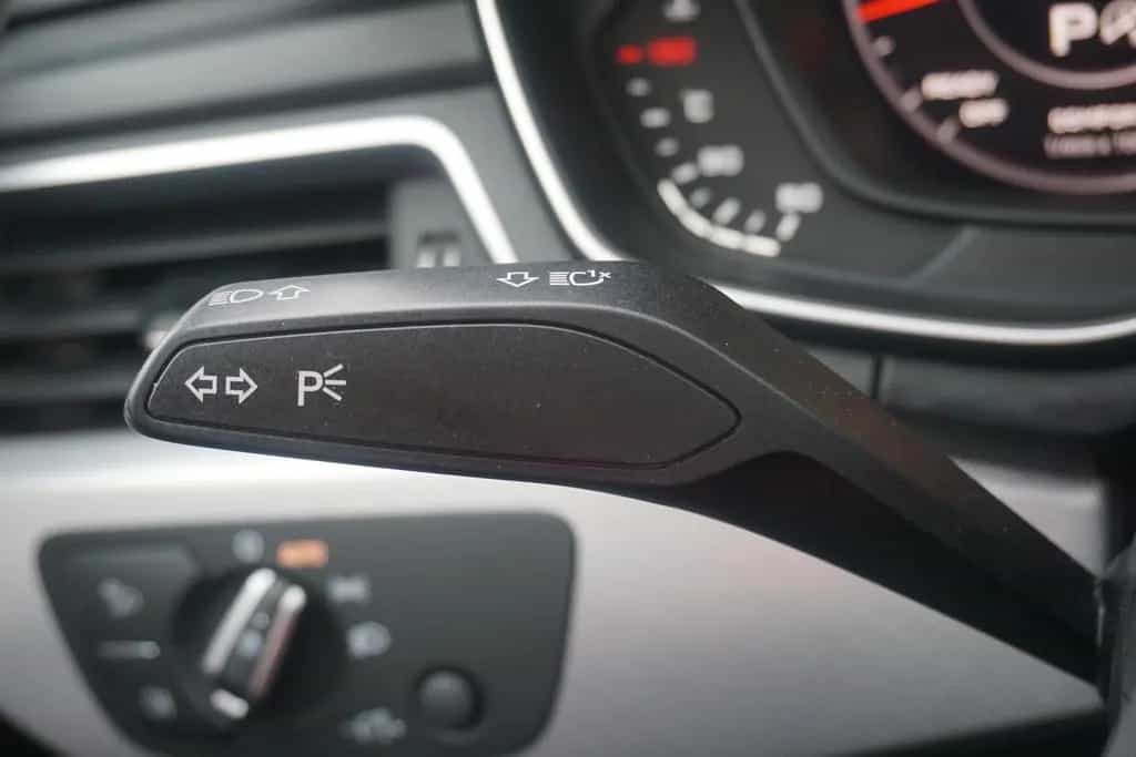 Audi A4 Avant 40 2.0 TFSI S-Tronic LED Navi Tempomat 09/2019-photo-18