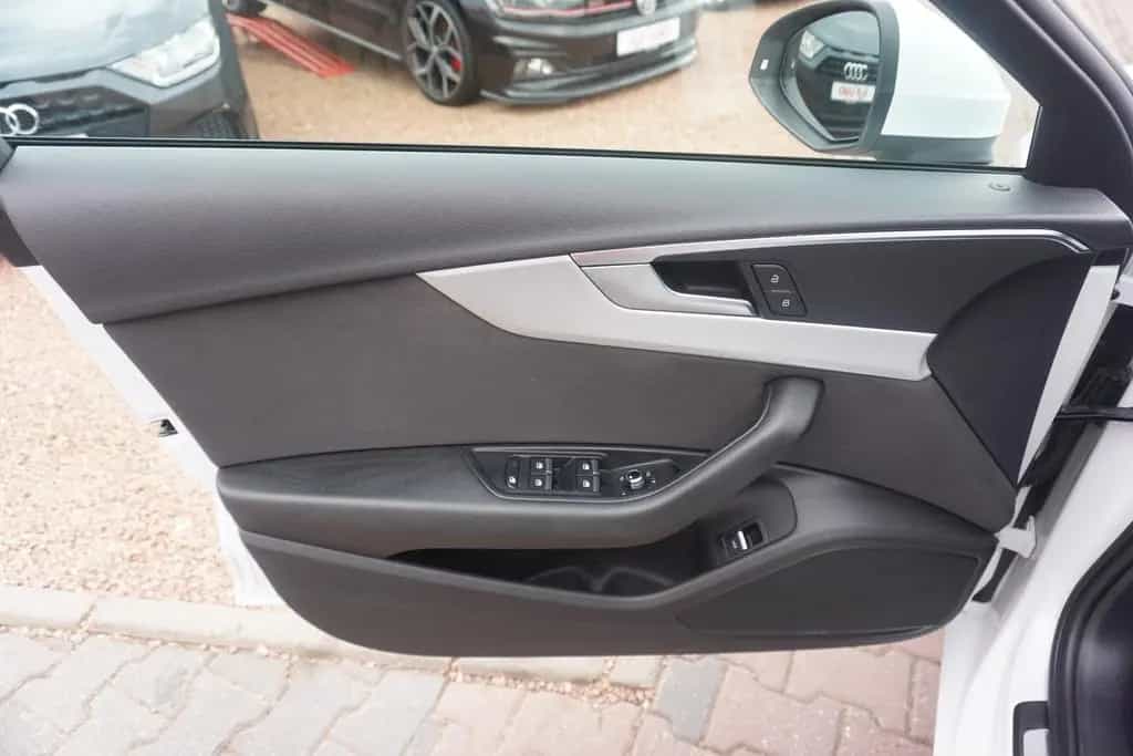 Audi A4 Avant 40 2.0 TFSI S-Tronic LED Navi Tempomat 09/2019-photo-31
