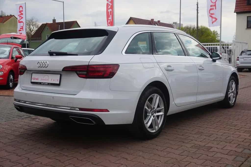 Audi A4 Avant 40 2.0 TFSI S-Tronic LED Navi Tempomat 09/2019-photo-4