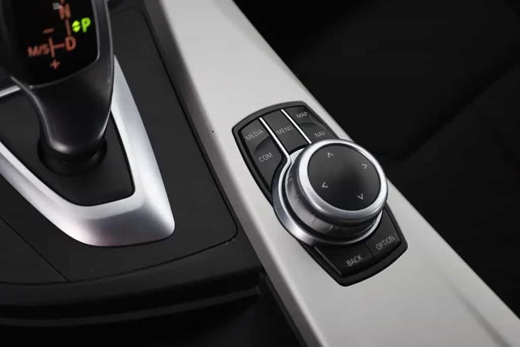 BMW 316 d Touring Aut. LED Navi Sitzheizung PDC 12/2018-photo-13
