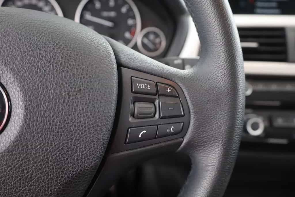 BMW 316 d Touring Aut. LED Navi Sitzheizung PDC 12/2018-photo-16