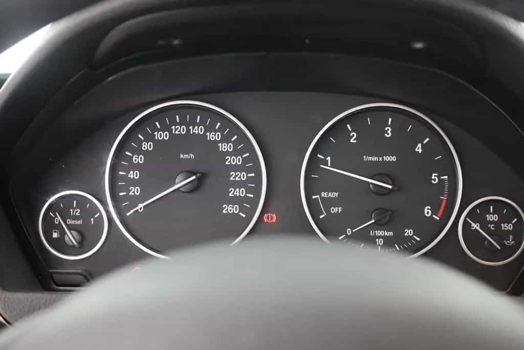 BMW 316 d Touring Aut. LED Navi Sitzheizung PDC 12/2018-photo-17