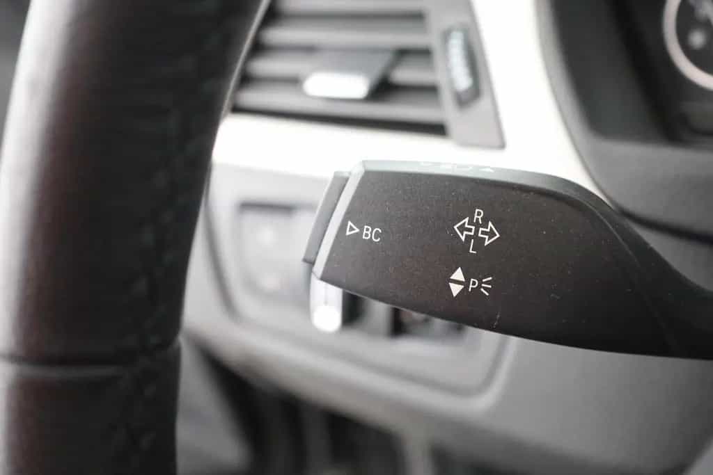 BMW 316 d Touring Aut. LED Navi Sitzheizung PDC 12/2018-photo-18