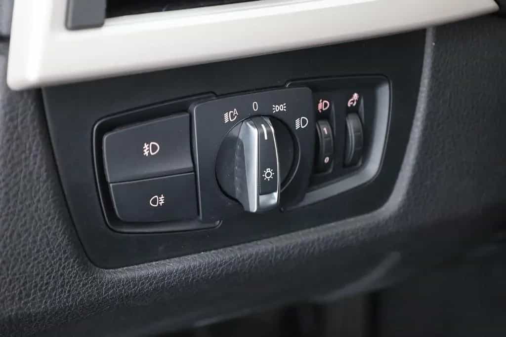 BMW 316 d Touring Aut. LED Navi Sitzheizung PDC 12/2018-photo-20