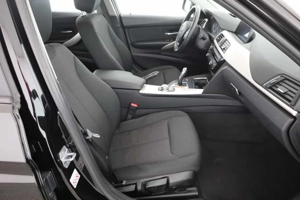 BMW 316 d Touring Aut. LED Navi Sitzheizung PDC 12/2018-photo-23