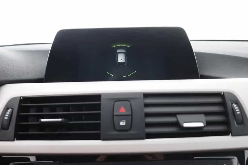 BMW 316 d Touring Aut. LED Navi Sitzheizung PDC 12/2018-photo-27