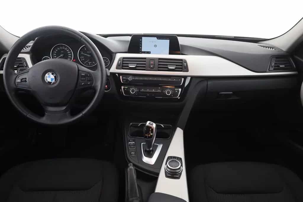 BMW 316 d Touring Aut. LED Navi Sitzheizung PDC 12/2018-photo-8