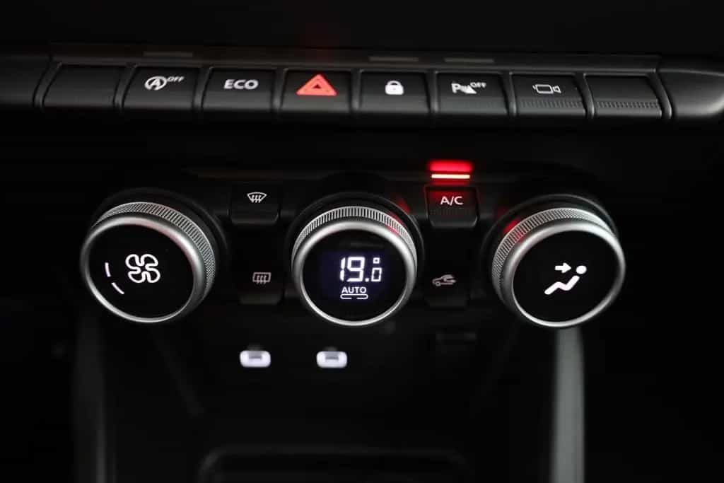 Dacia Duster Journey TCe 150 Aut. Navi Kamera Tempomat 06/2024-photo-11