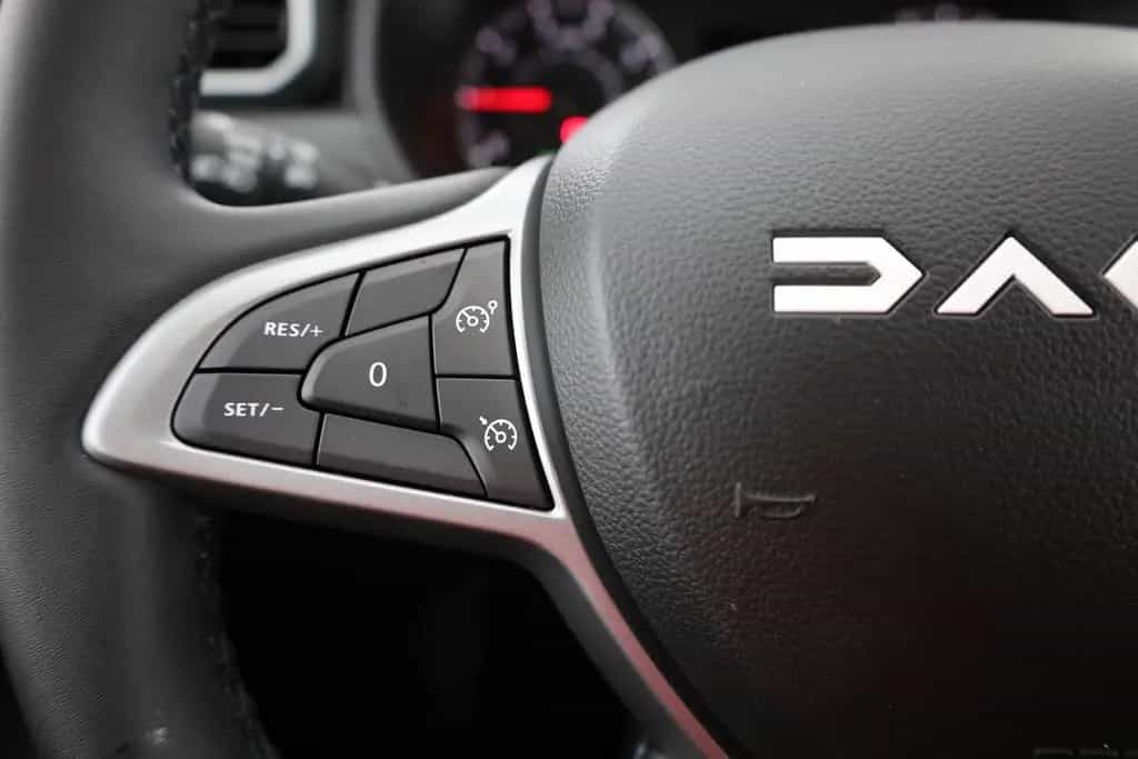 Dacia Duster Journey TCe 150 Aut. Navi Kamera Tempomat 06/2024-photo-15