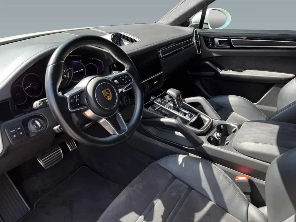 Porsche Cayenne GTS Coupe BOSE,Sitzheizung vorne,Surroun 01/2022-photo-0