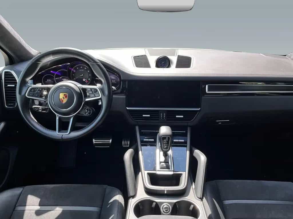 Porsche Cayenne GTS Coupe BOSE,Sitzheizung vorne,Surroun 01/2022-photo-4