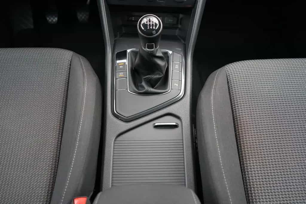 Volkswagen Tiguan 1.4 TSI Navi Sitzheizung AHK Tempomat 07/2017-photo-22