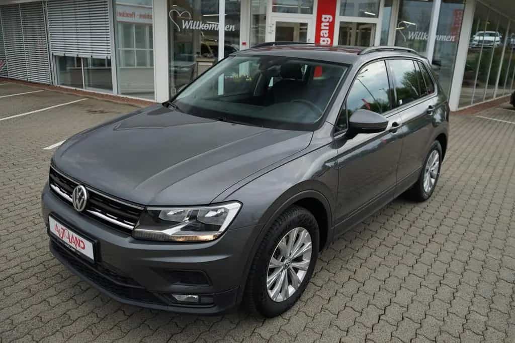 Volkswagen Tiguan 1.4 TSI Navi Sitzheizung AHK Tempomat 07/2017-photo-7