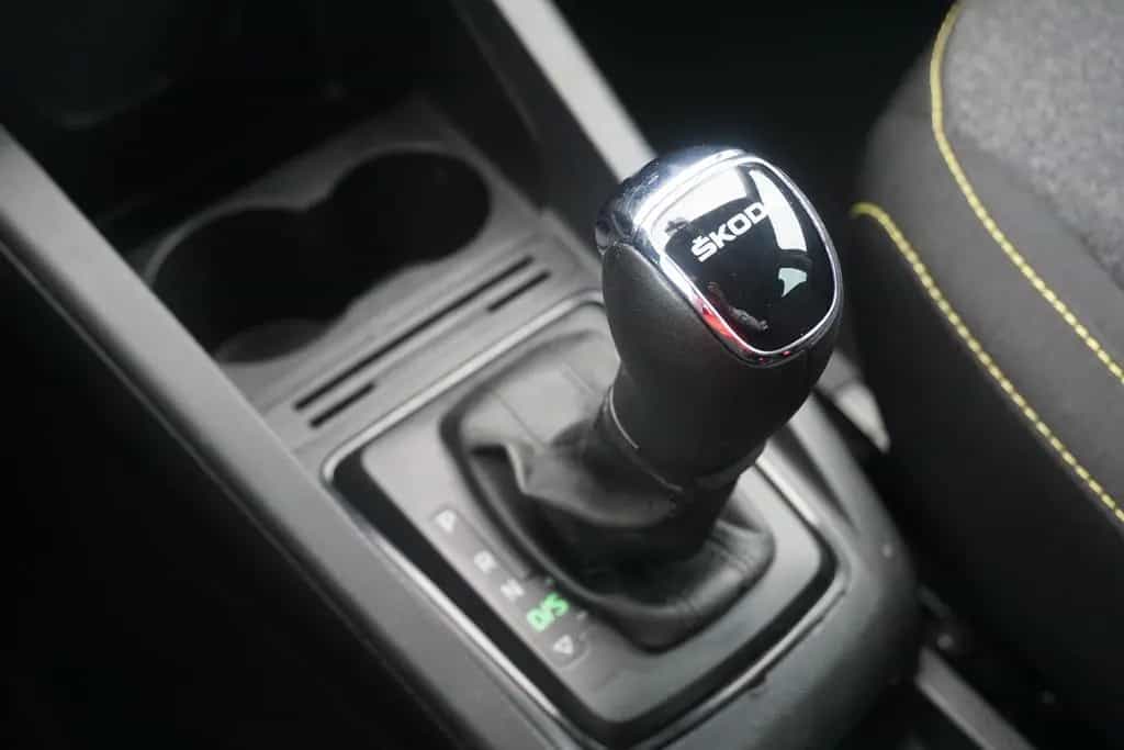 Skoda Fabia 1.0 TSI Soleil DSG LED Navi Android Apple 03/2019-photo-13