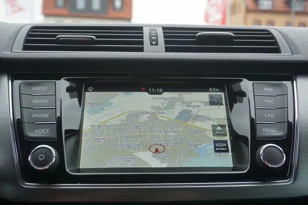 Skoda Fabia 1.0 TSI Soleil DSG LED Navi Android Apple 03/2019-photo-9