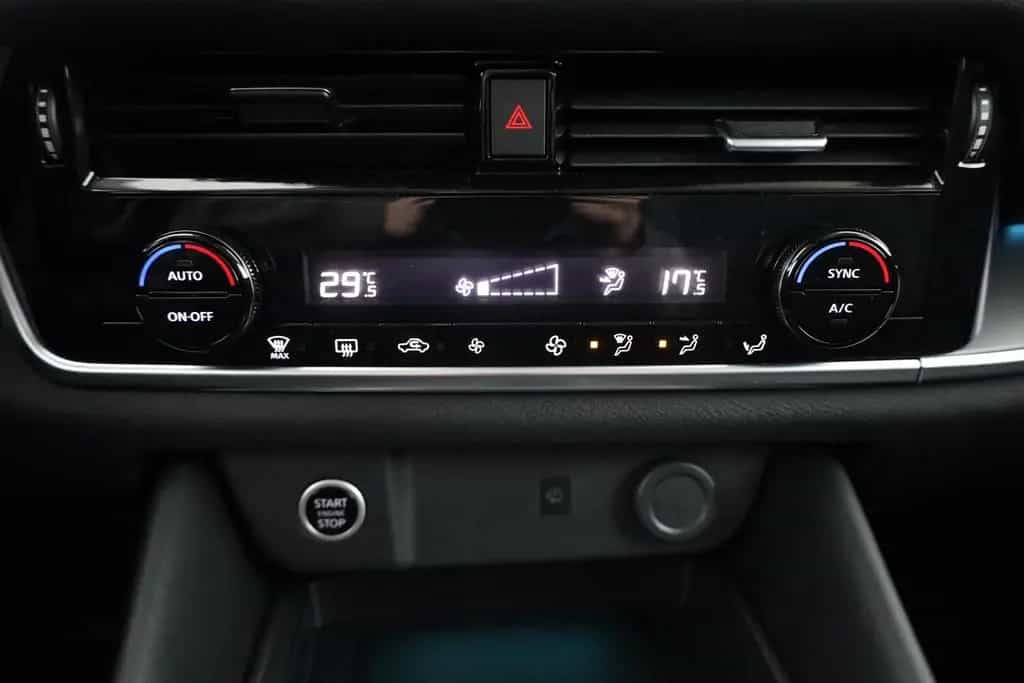 Nissan Qashqai N-Connecta 1.3 Dig-T MHEV Aut. LED ACC 02/2025-photo-11