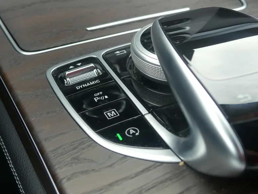 Mercedes-Benz GLC-Class 250 4Matic AMG Line LED Navi AHK Kamera USB 07/2017-photo-18
